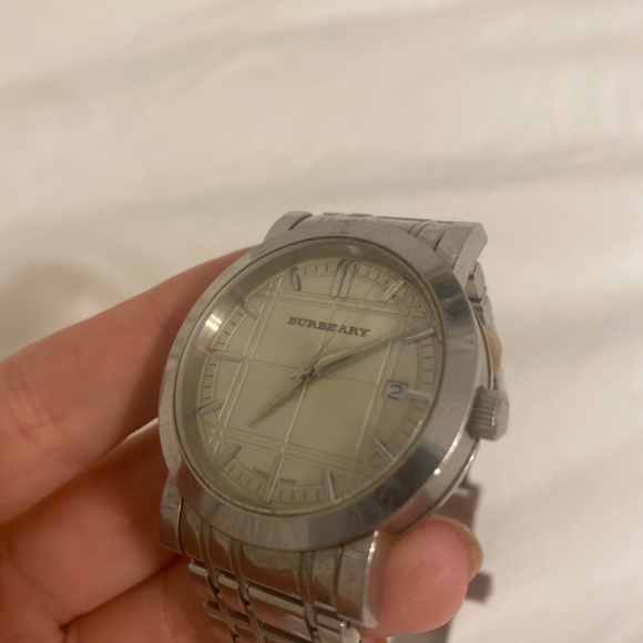 Burberry Watch Silver - Picture 3 of 7